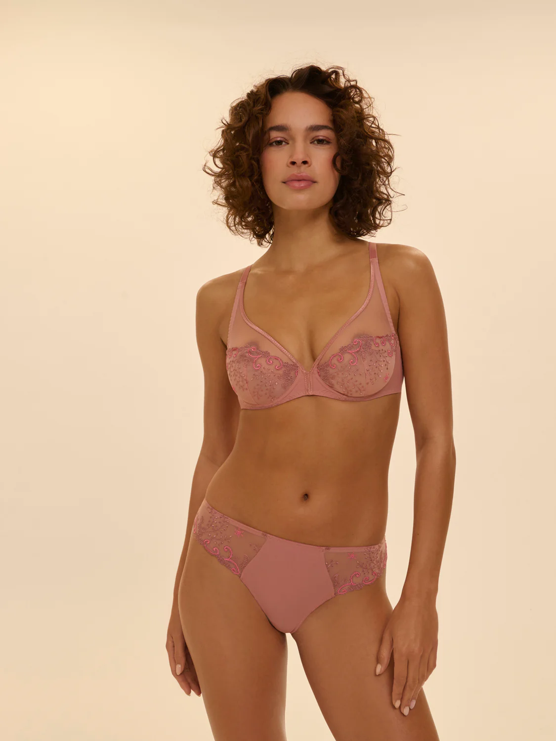 Plunging underwired bra - Smokey Pink - Image 2