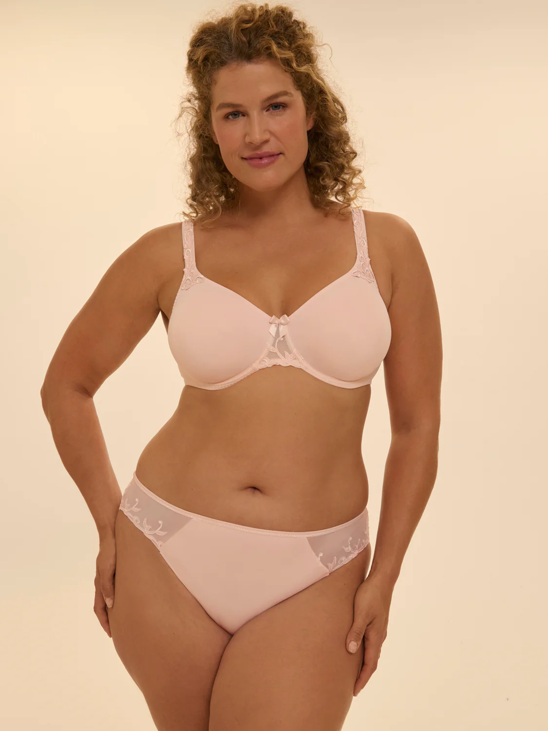 Rigid moulded bra - Blush - Image 12