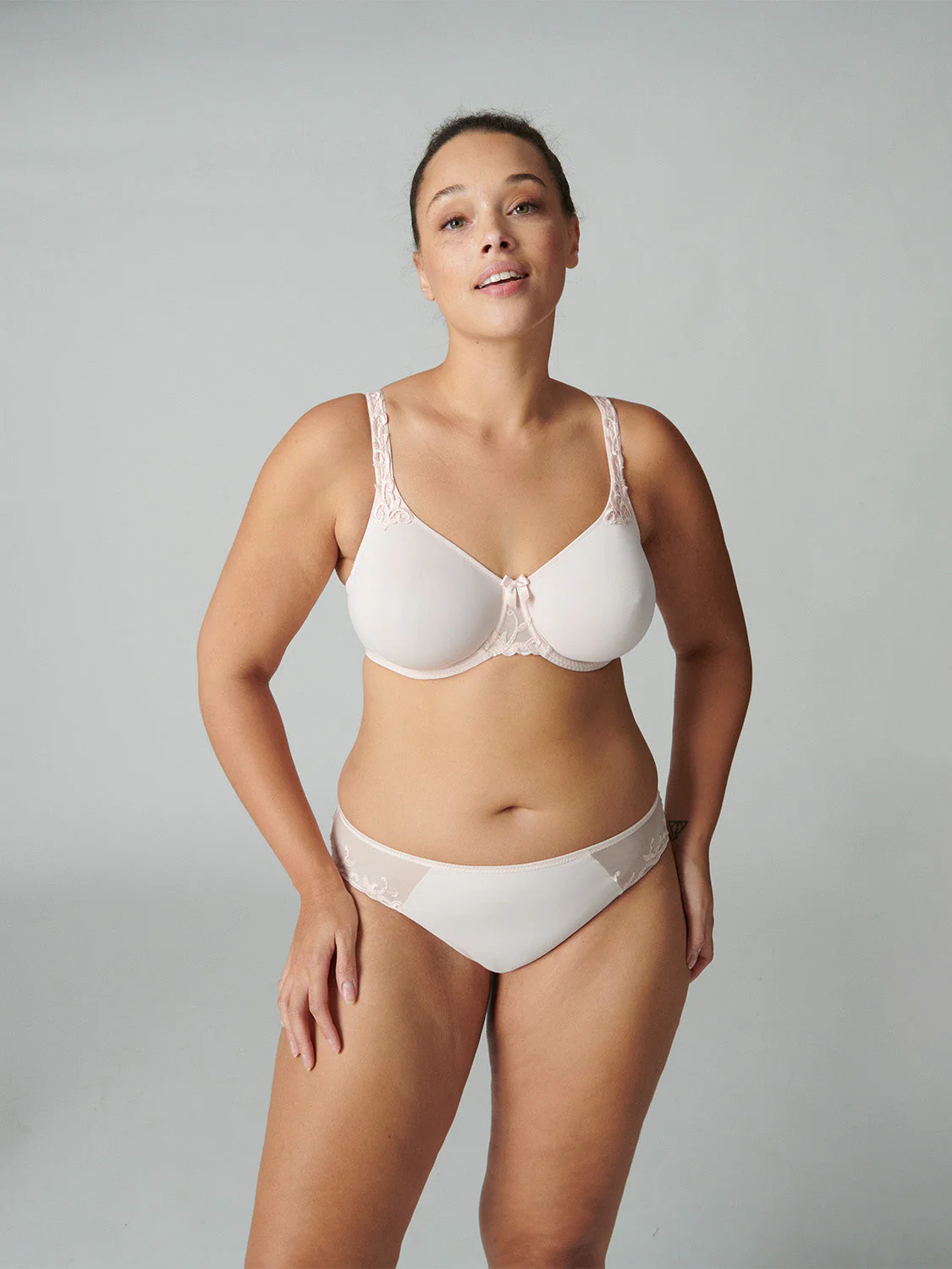 Rigid moulded bra - Blush - Image 2