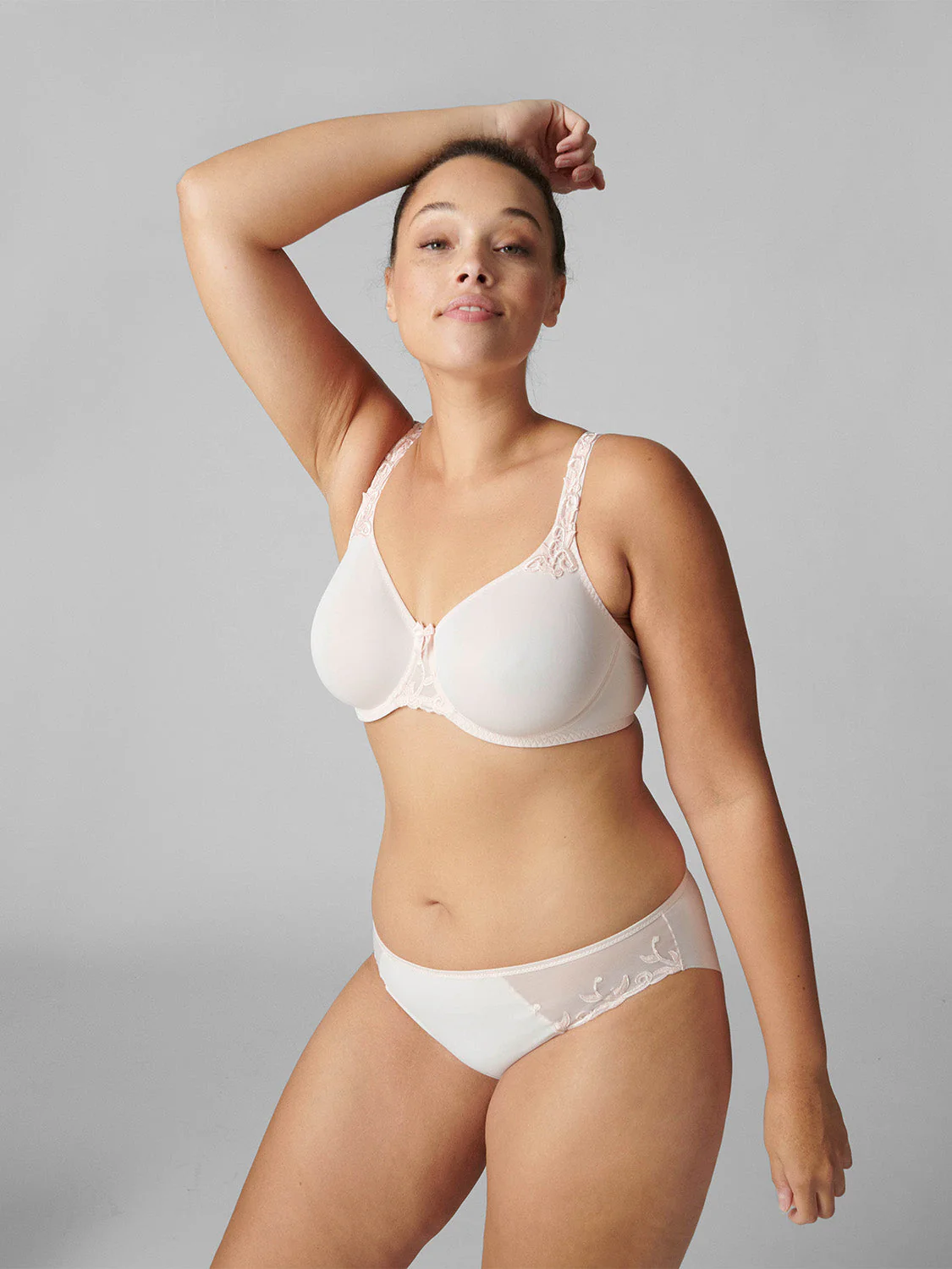 Rigid moulded bra - Blush - Image 9