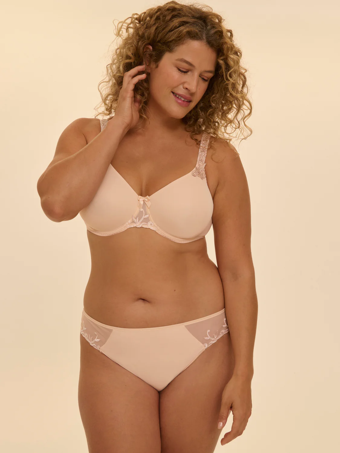 Rigid moulded bra - Chic Beige - Image 3