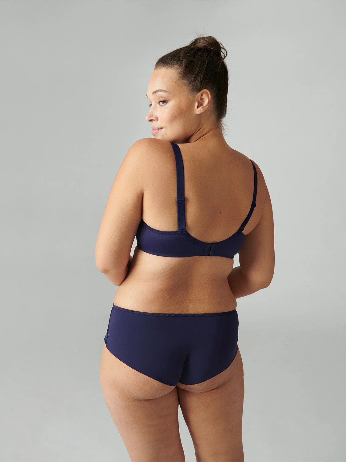 Rigid moulded bra - Midnight - Image 4