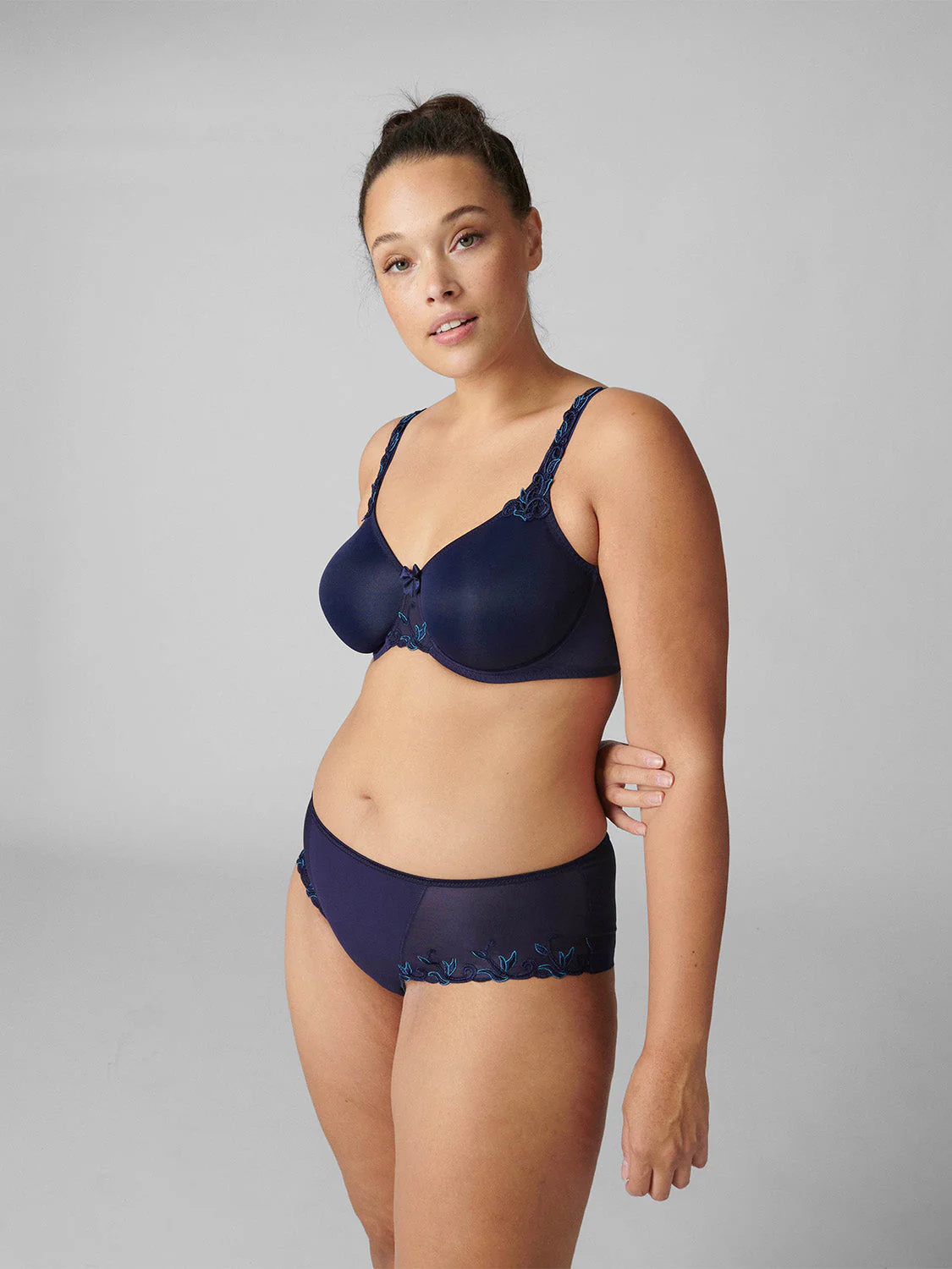 Rigid moulded bra - Midnight - Image 6