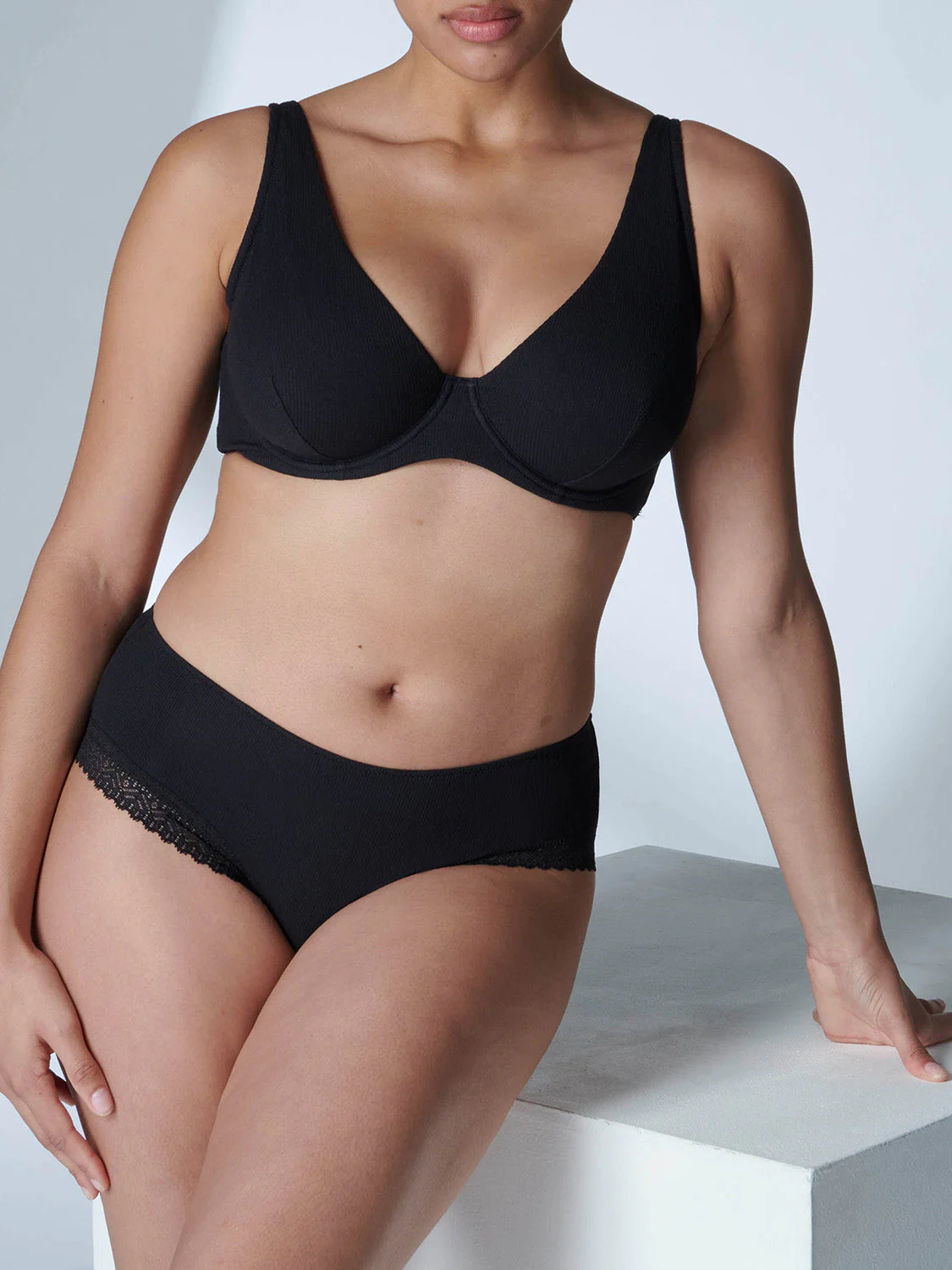 Shorty - Black - Image 6