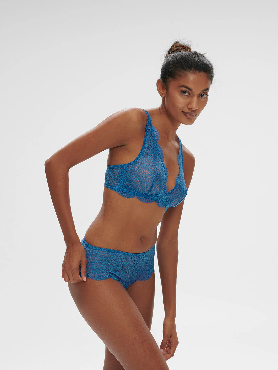 Shorty - Myosotis Blue - Image 3