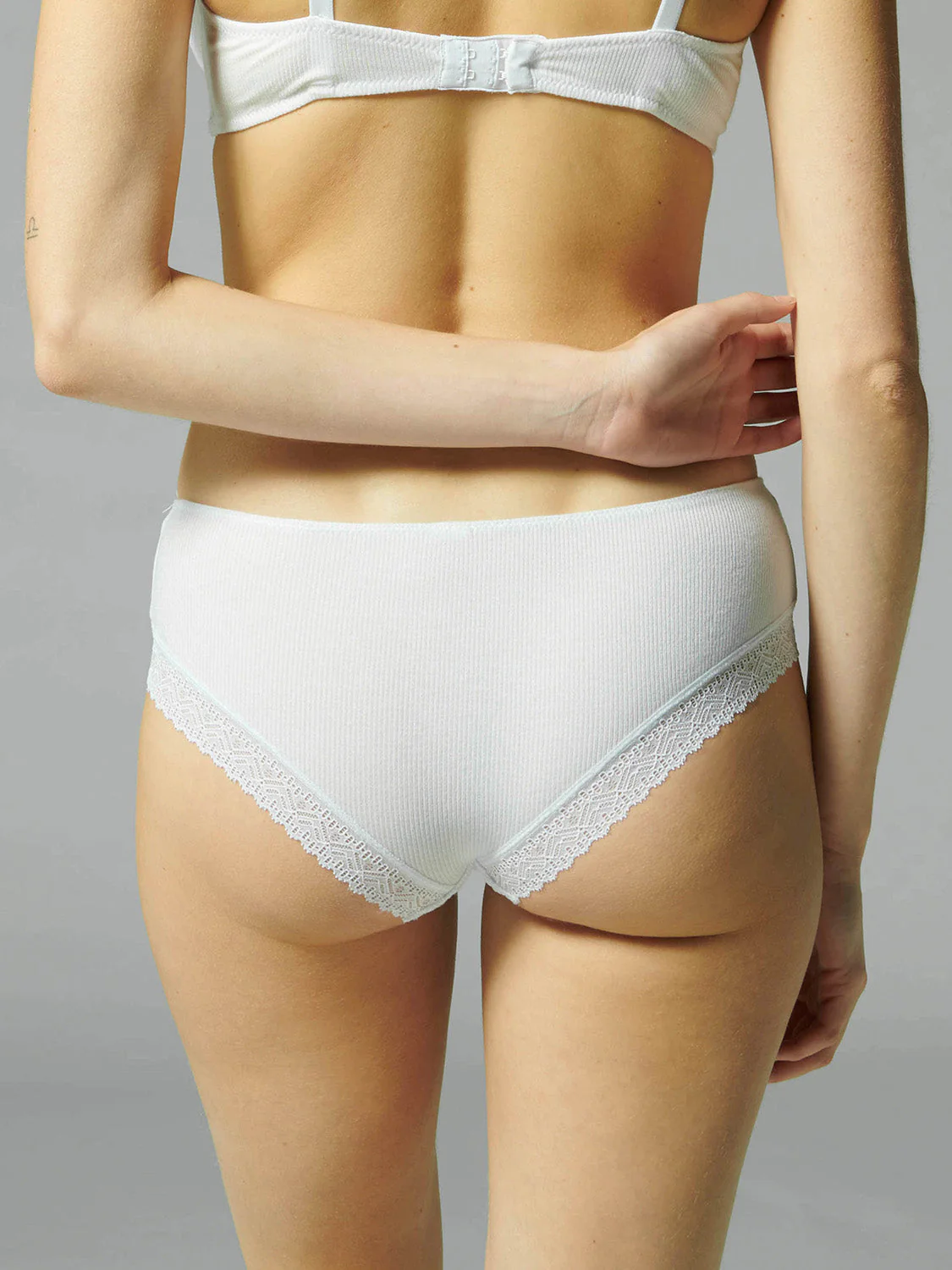 Shorty - White - Image 5