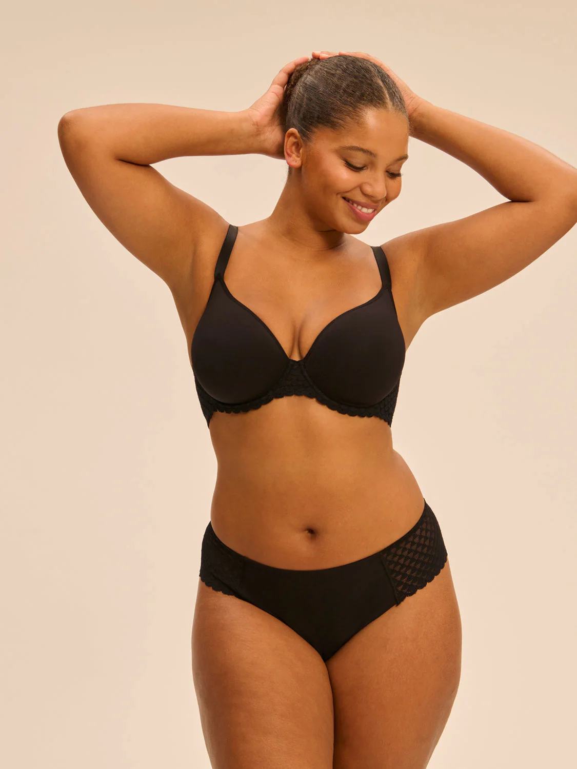 Spacer plunge bra - Black - Image 2