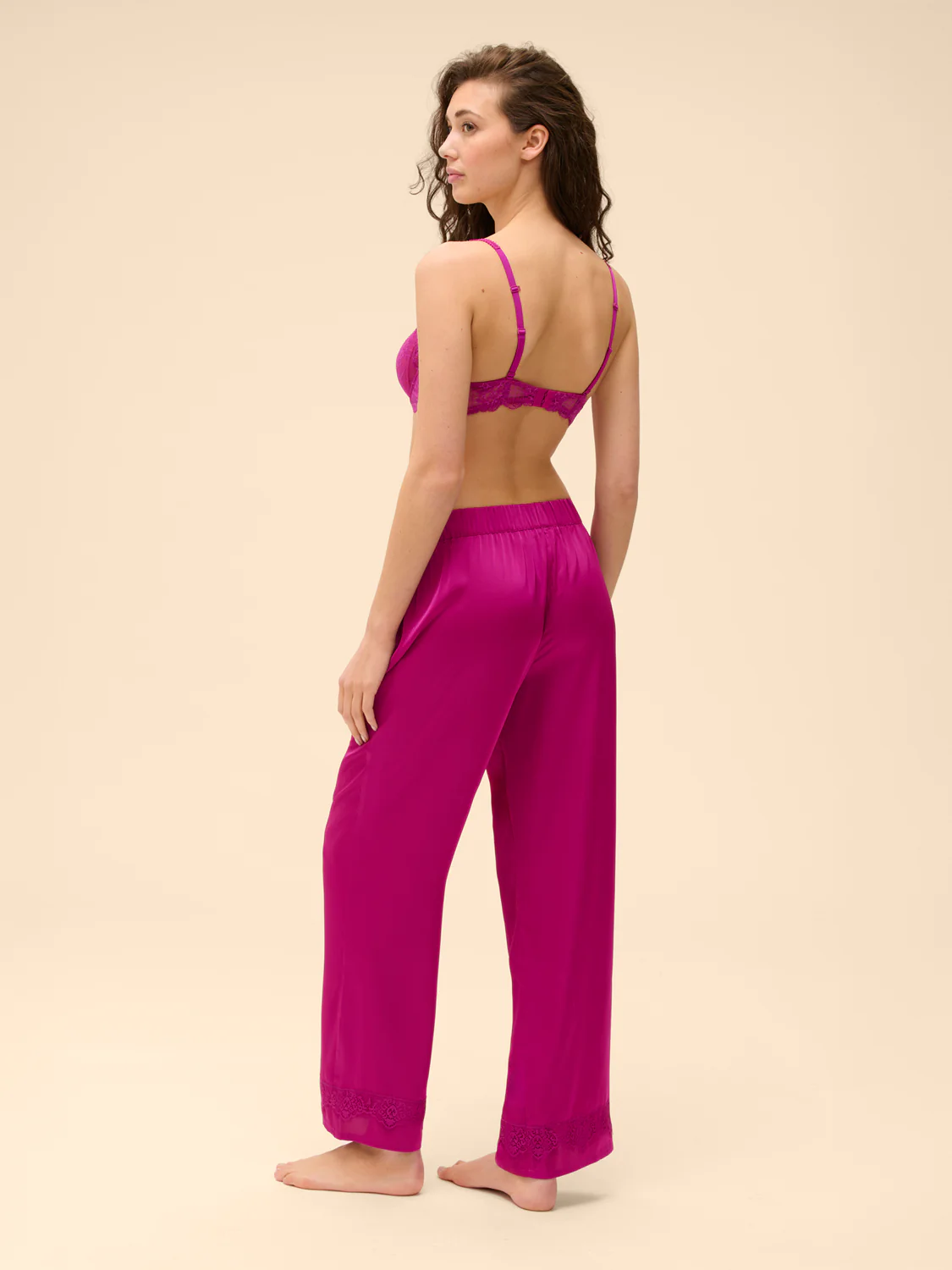 Squared neckline full cup bra - Azalea - Image 6