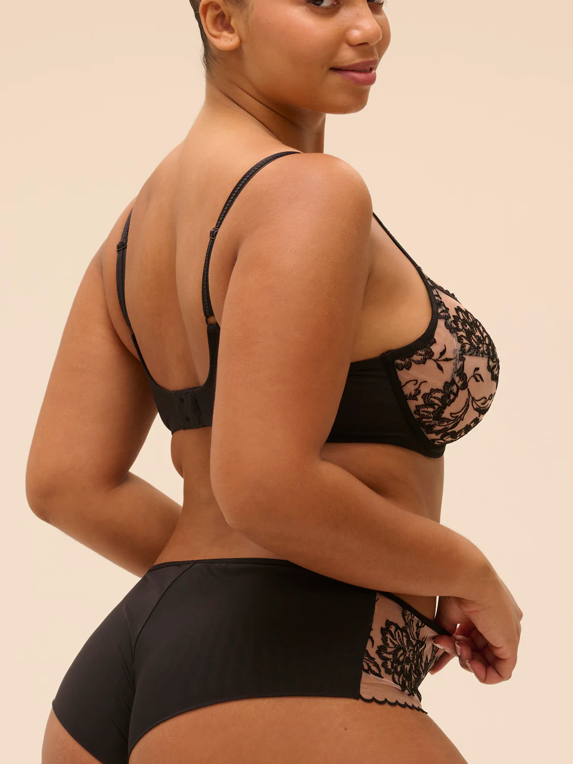 Squared neckline full cup bra - Light Tatoo - Image 3