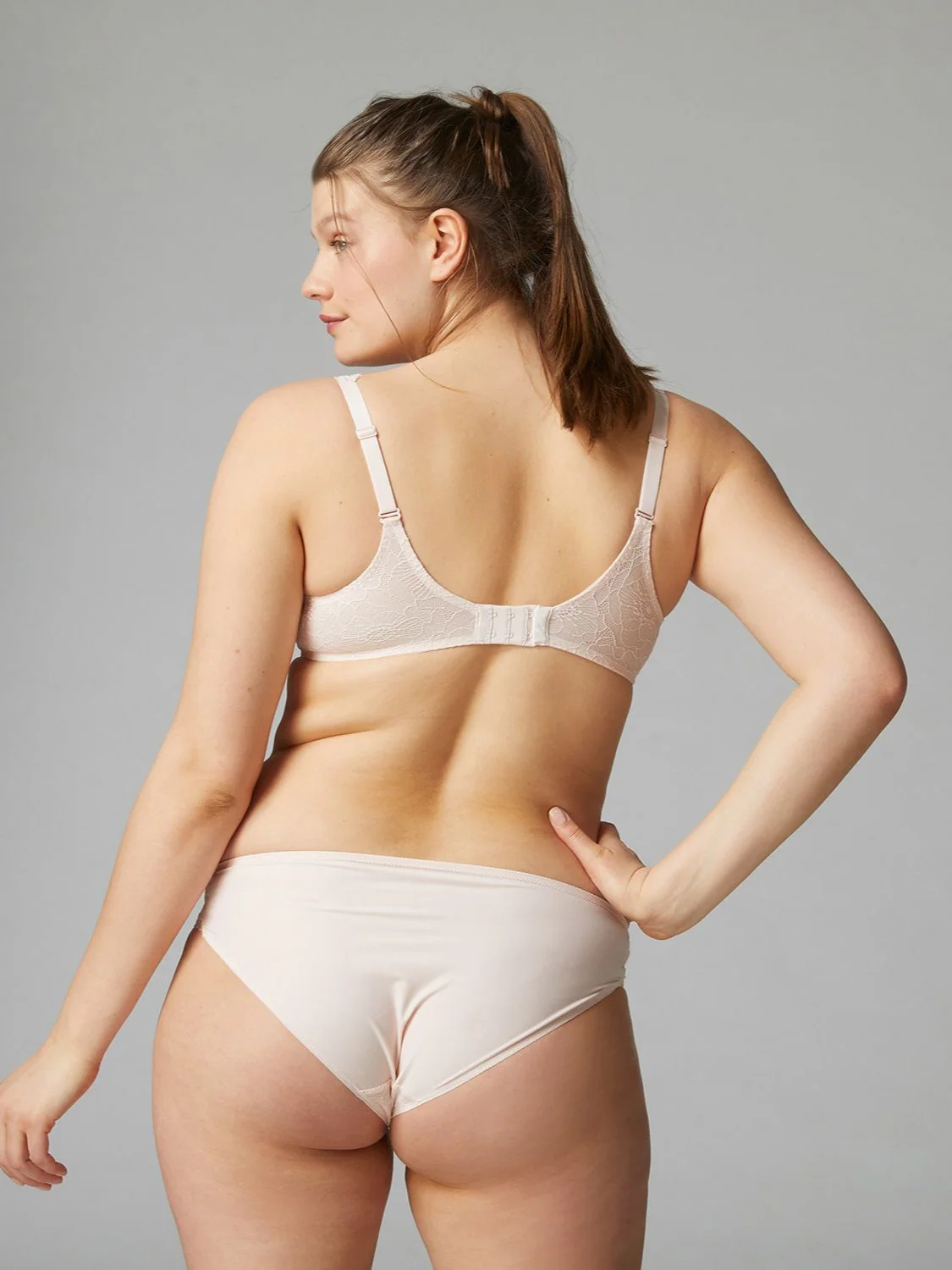Squared neckline full cup bra - Petal Powder - Image 4