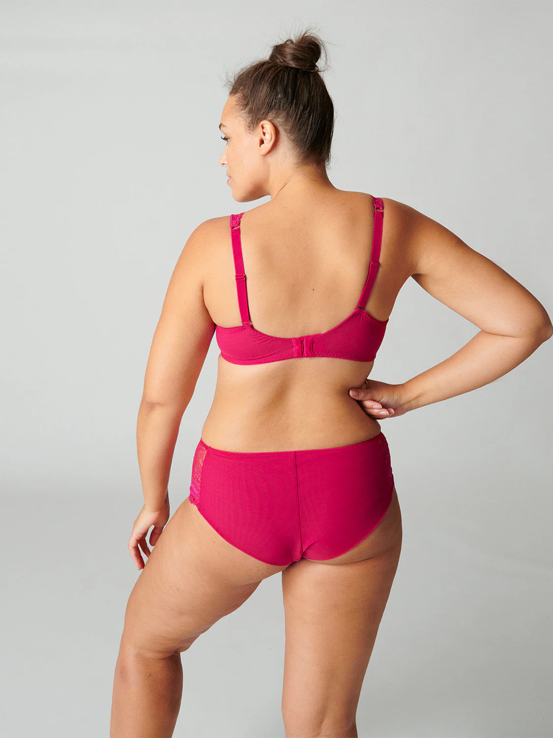 Squared neckline full cup bra - Raspberry - Image 4