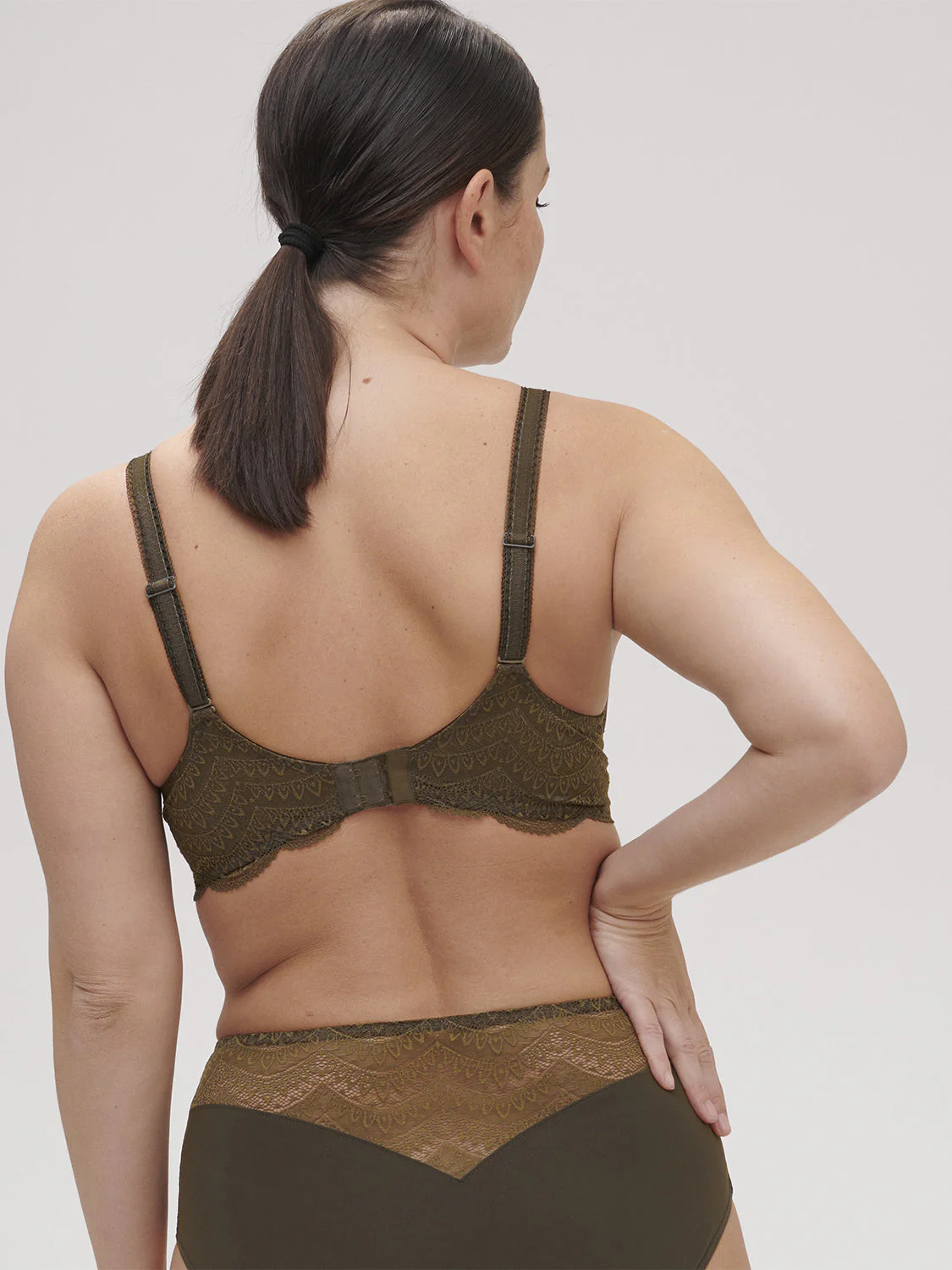 Squared neckline spacer bra - Adventure Green - Image 9