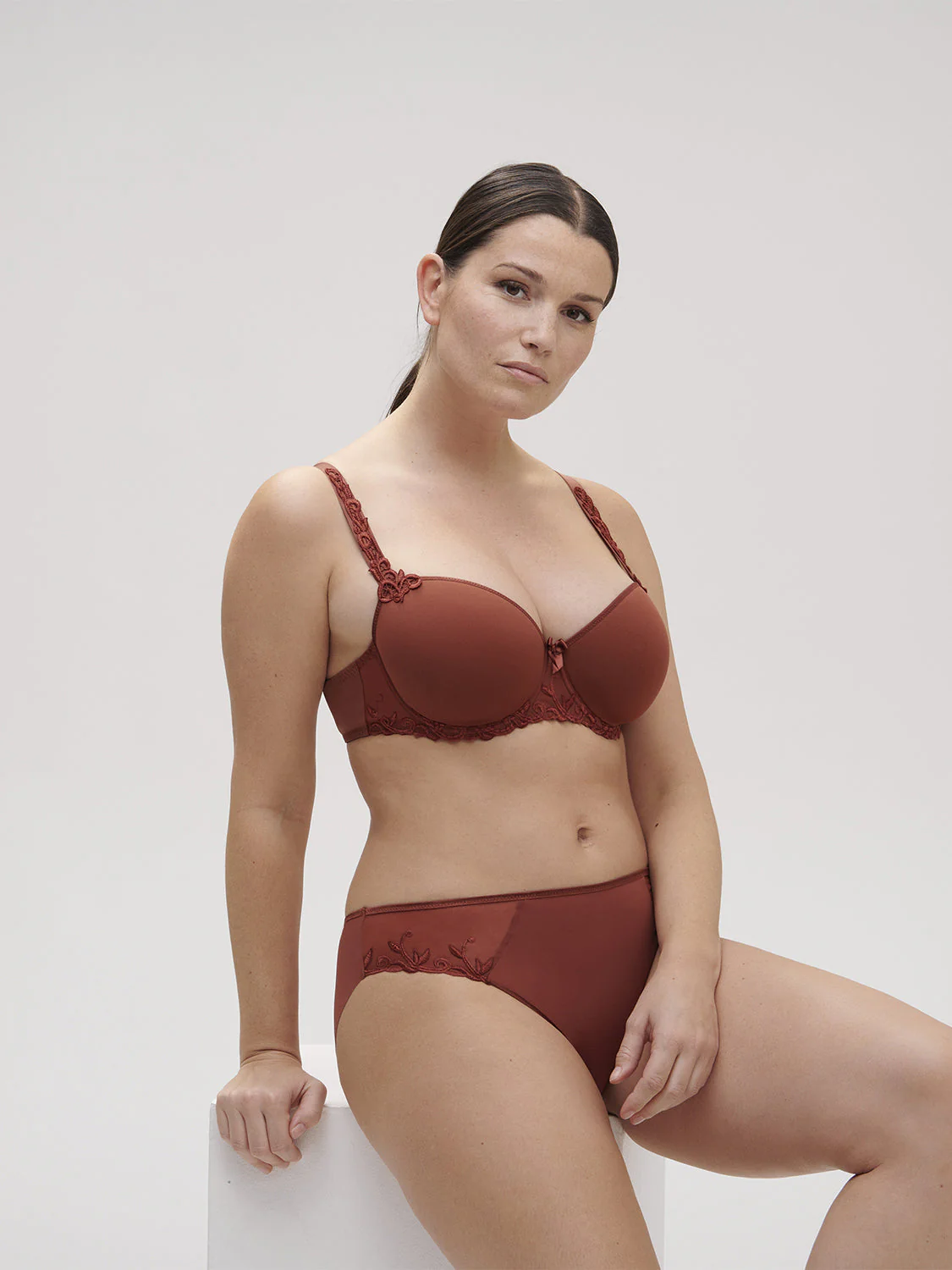 Squared neckline spacer bra - Canyon Brown - Image 10