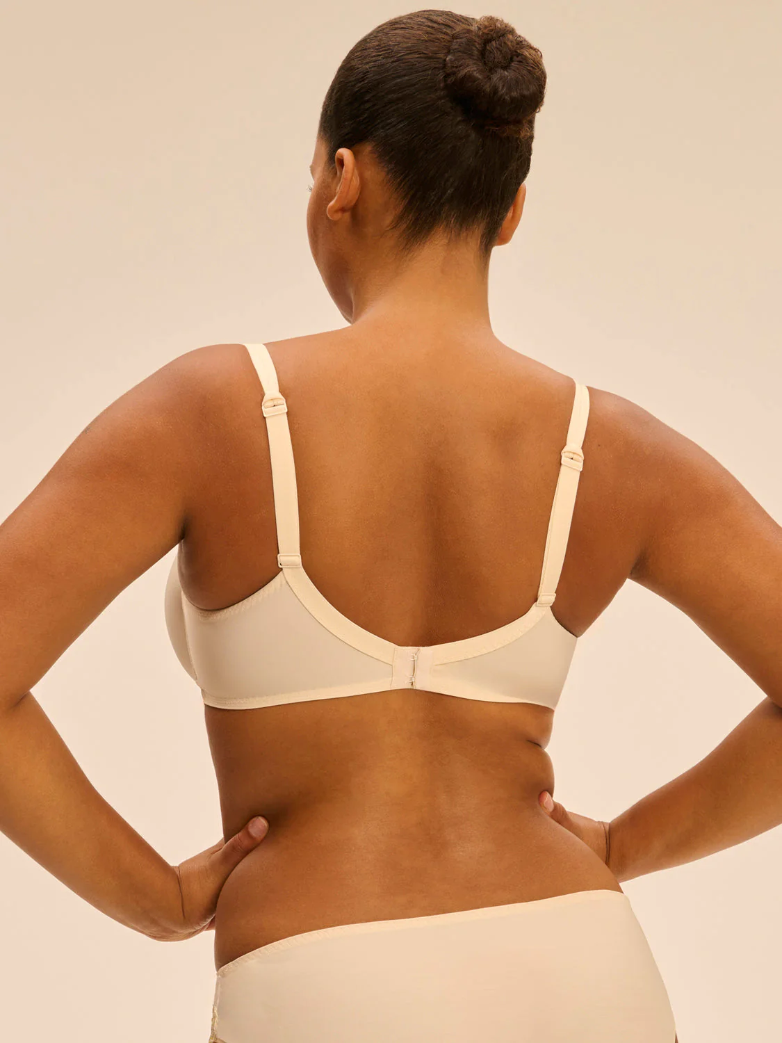 Squared neckline spacer bra - Pampa - Image 8