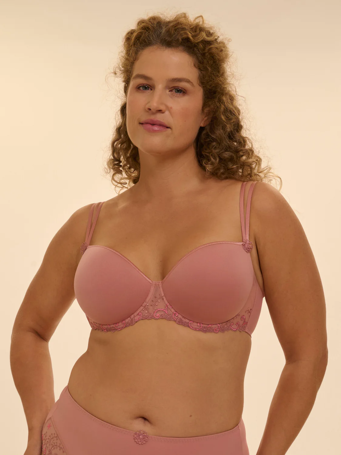 Squared neckline spacer bra - Smokey Pink - Image 10