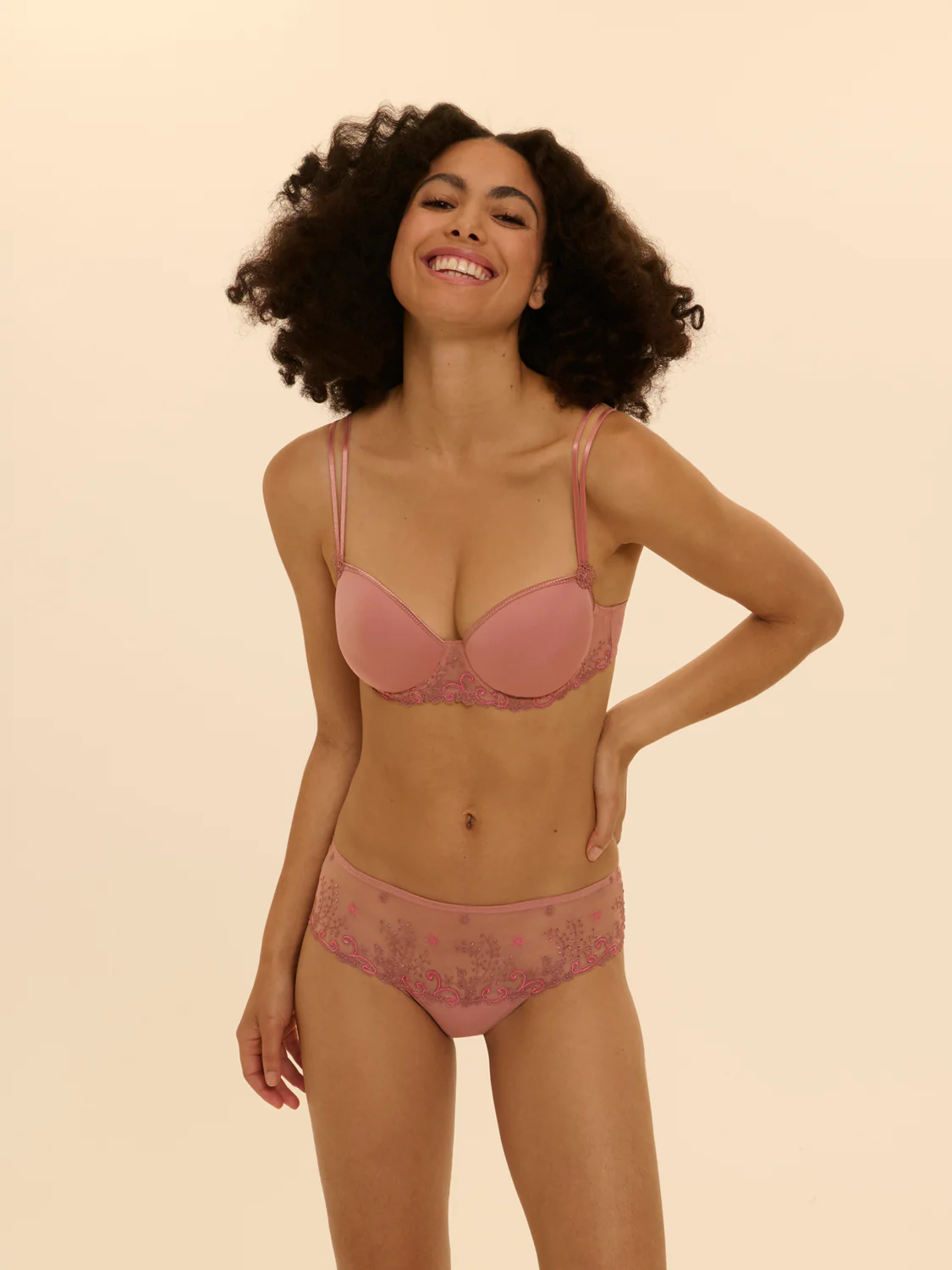 Squared neckline spacer bra - Smokey Pink - Image 2