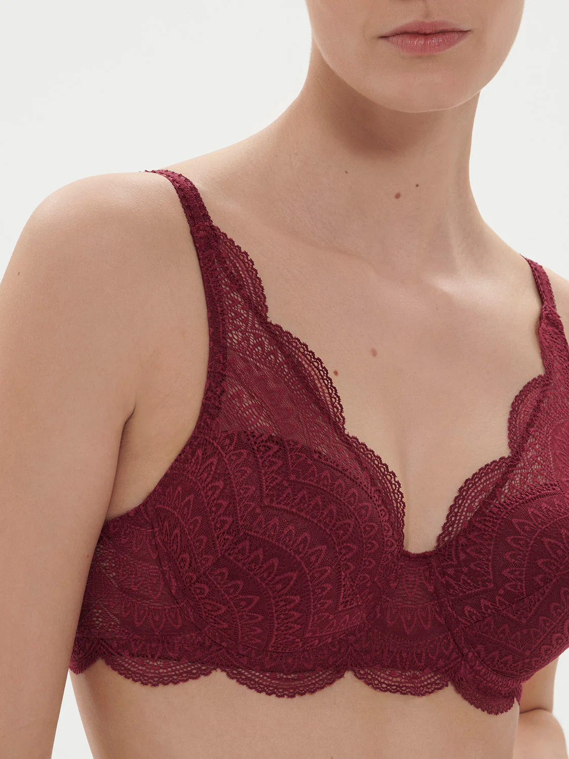 Squared neckline spacer bra - Spinel Red - Image 2