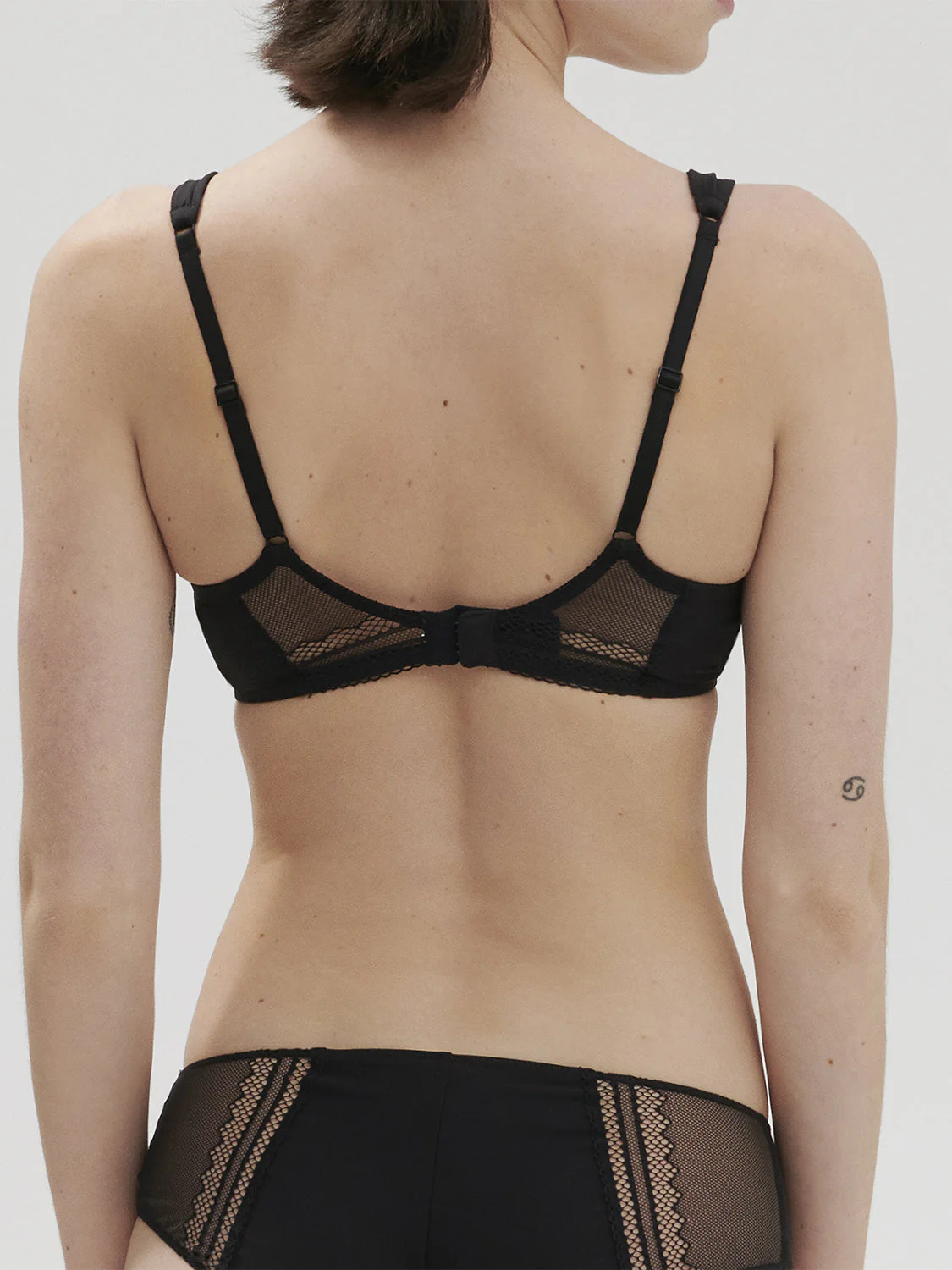 Structured wireless bra - Black - Image 2