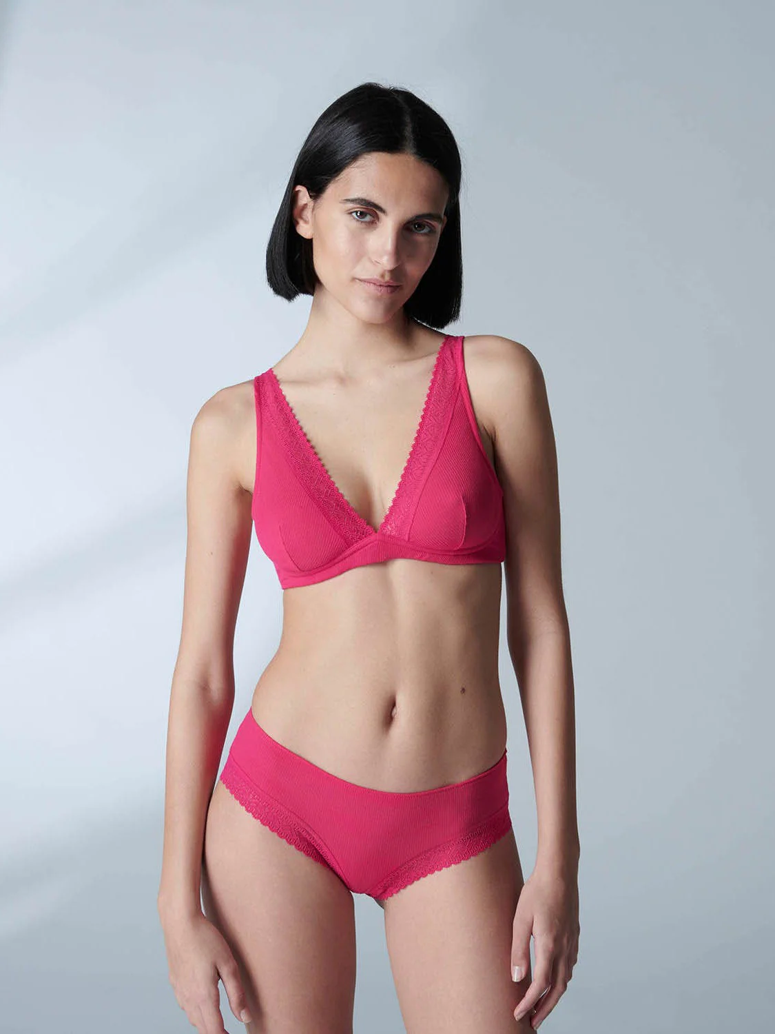 Structured wireless bra - Fuschia - Image 2