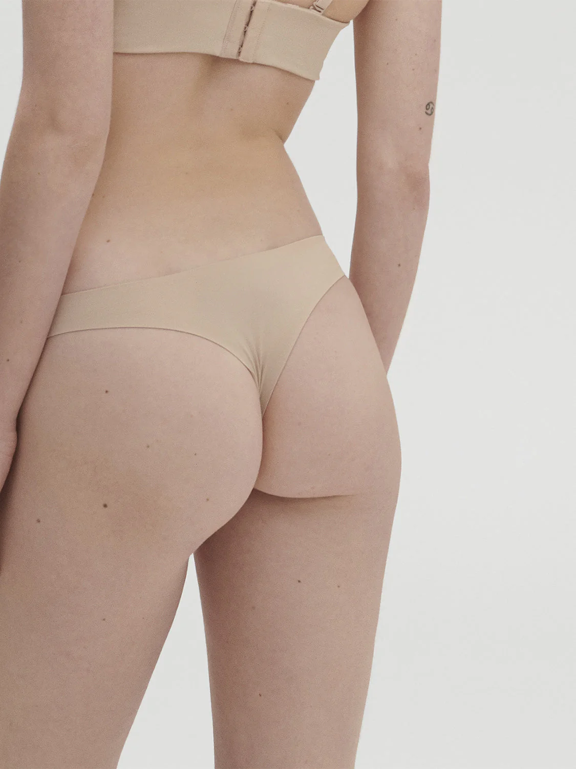 Tanga - Peau rosée - Image 2