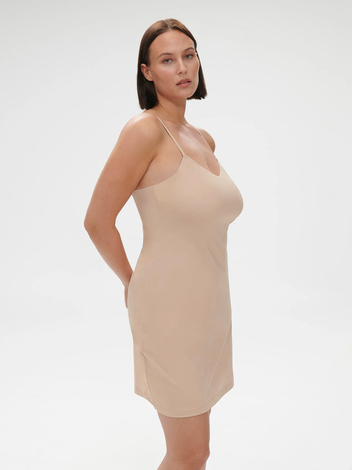 Under dress - Peau rosée - Image 10