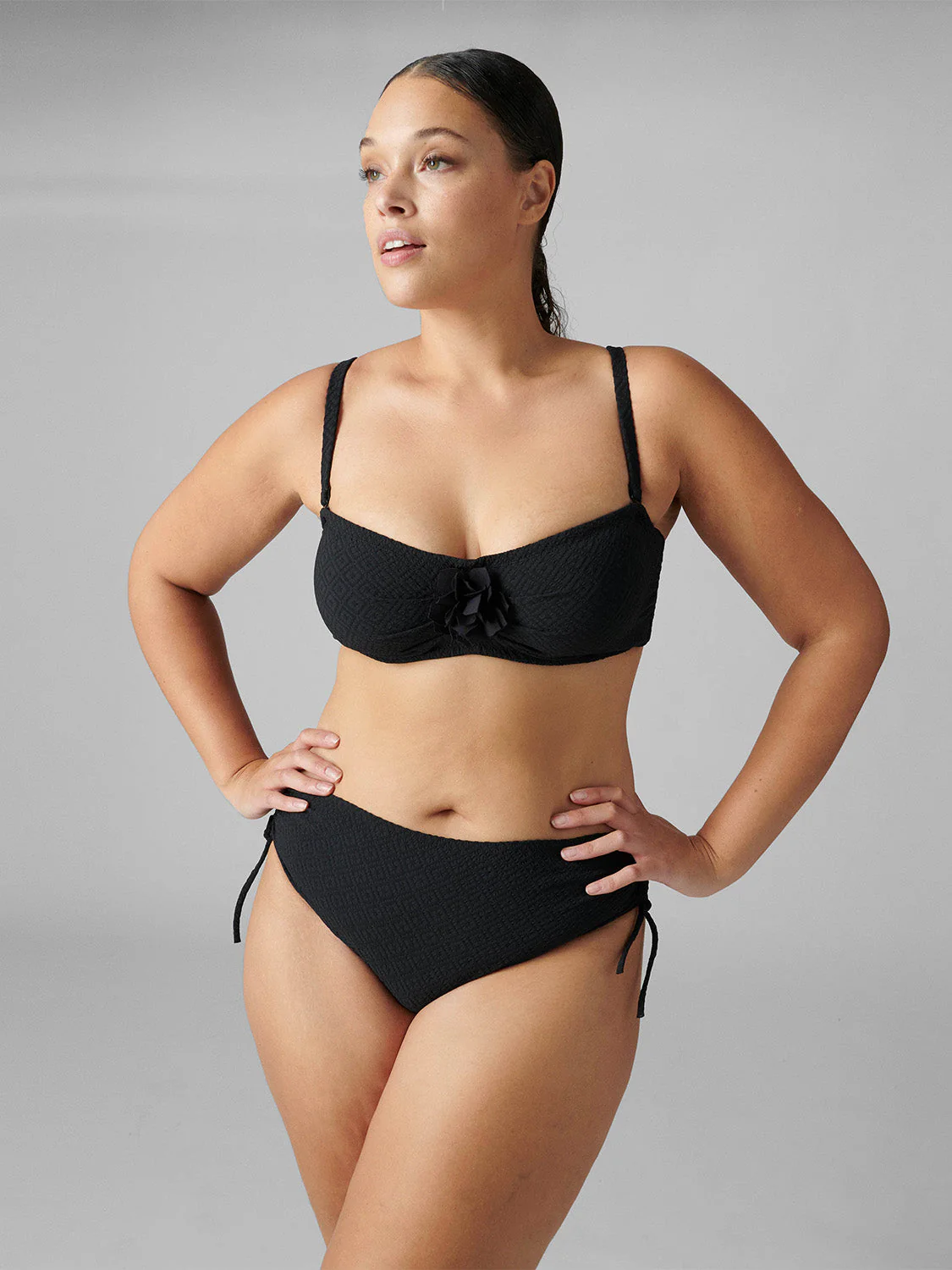 Underwired bandeau bikini top - Black - Image 6