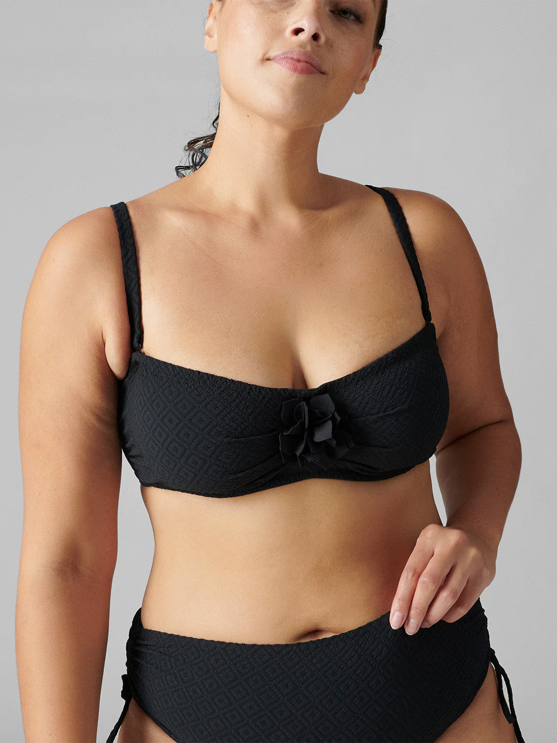 Underwired bandeau bikini top - Black - Image 8