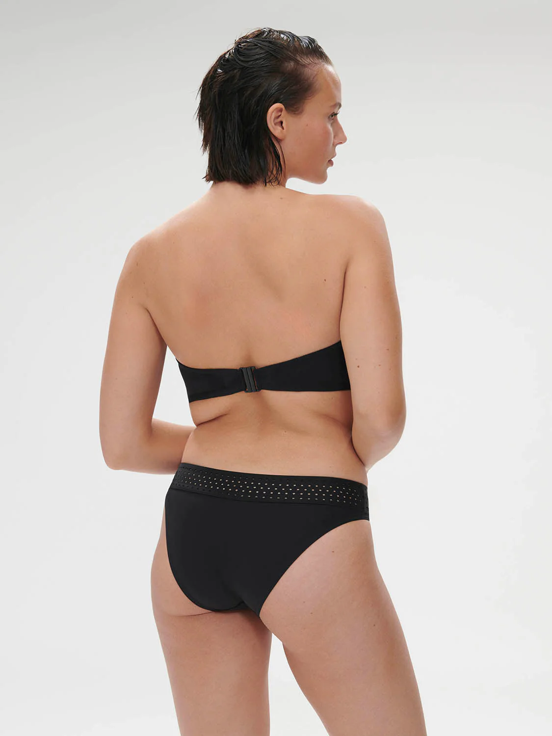 Underwired bandeau bikini top - Black - Image 15