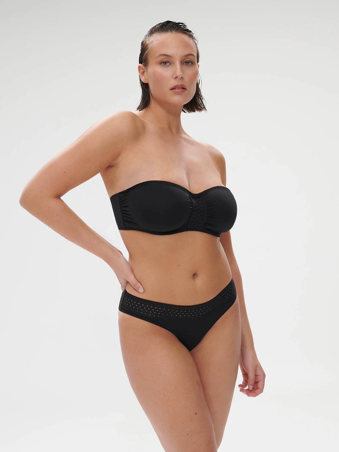 Underwired bandeau bikini top - Black - Image 16