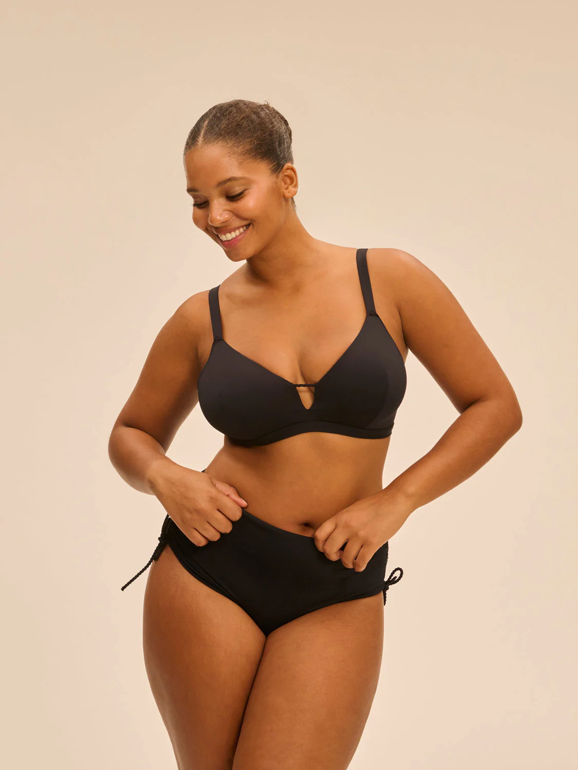 Underwired bikini triangle - Black - Image 9
