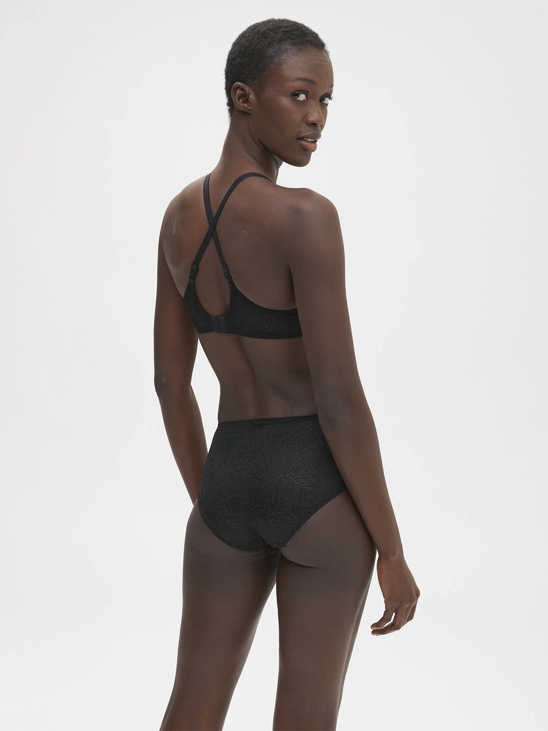 Underwired bra - Black - Image 12