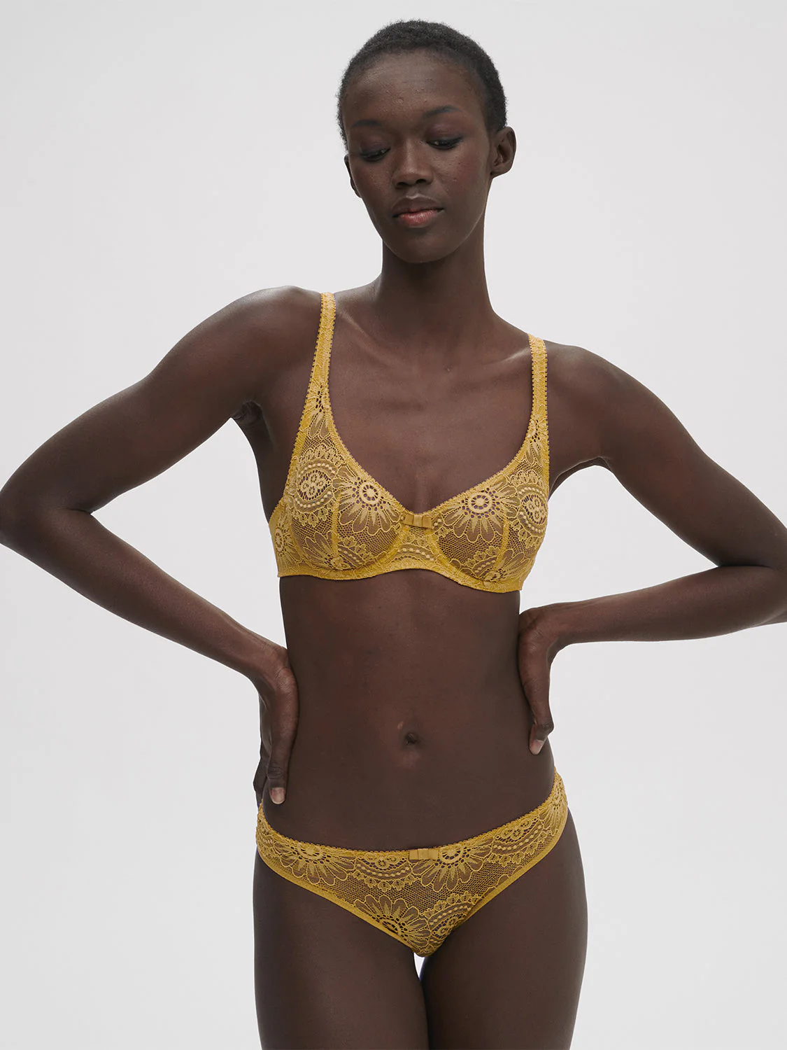Underwired bra with curved neckline - Golden Yellow - Image 3