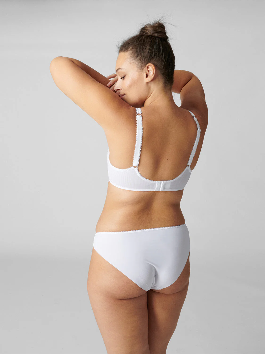 Underwired bra with curved neckline - White - Image 9