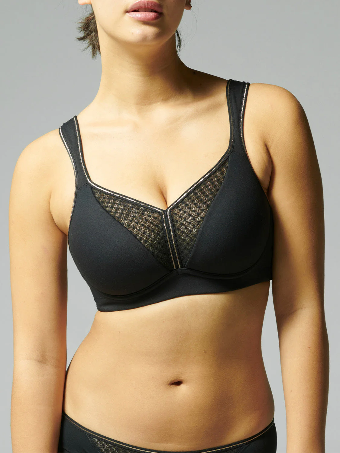 Underwired sports bra - Black - Image 8