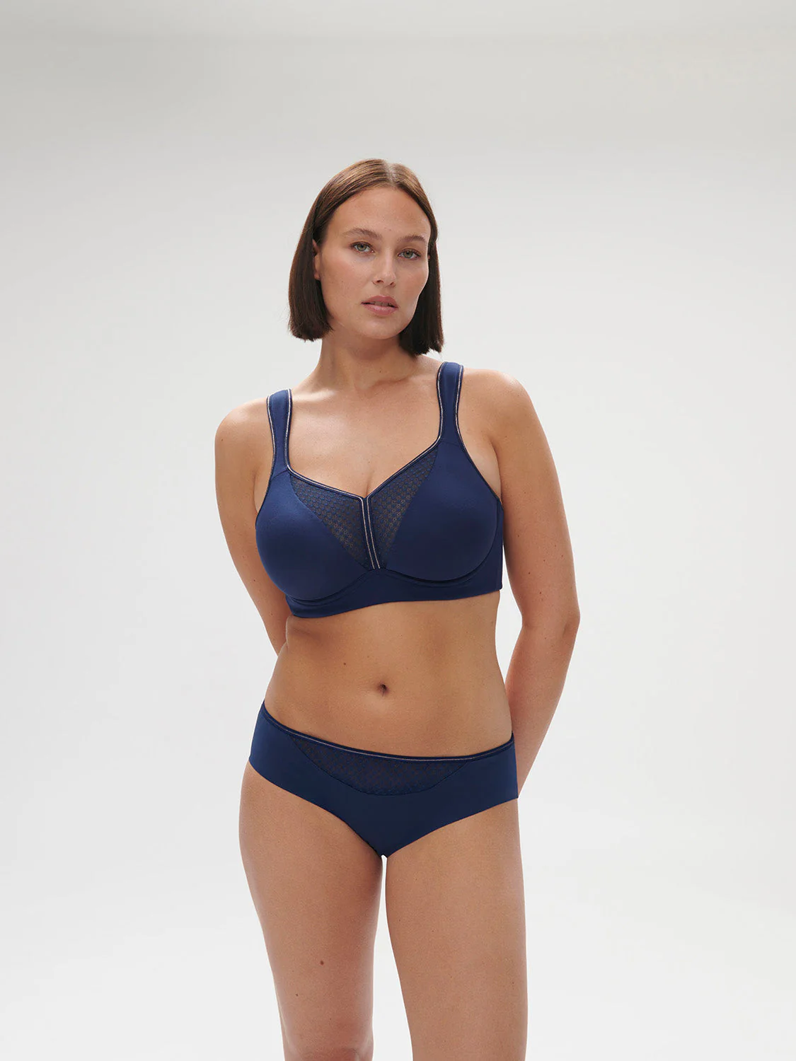 Underwired sports bra - Midnight - Image 4
