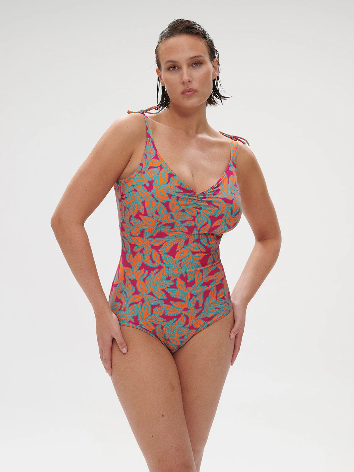 Wireless Molded One-Piece - Menara Pink Print - Image 9