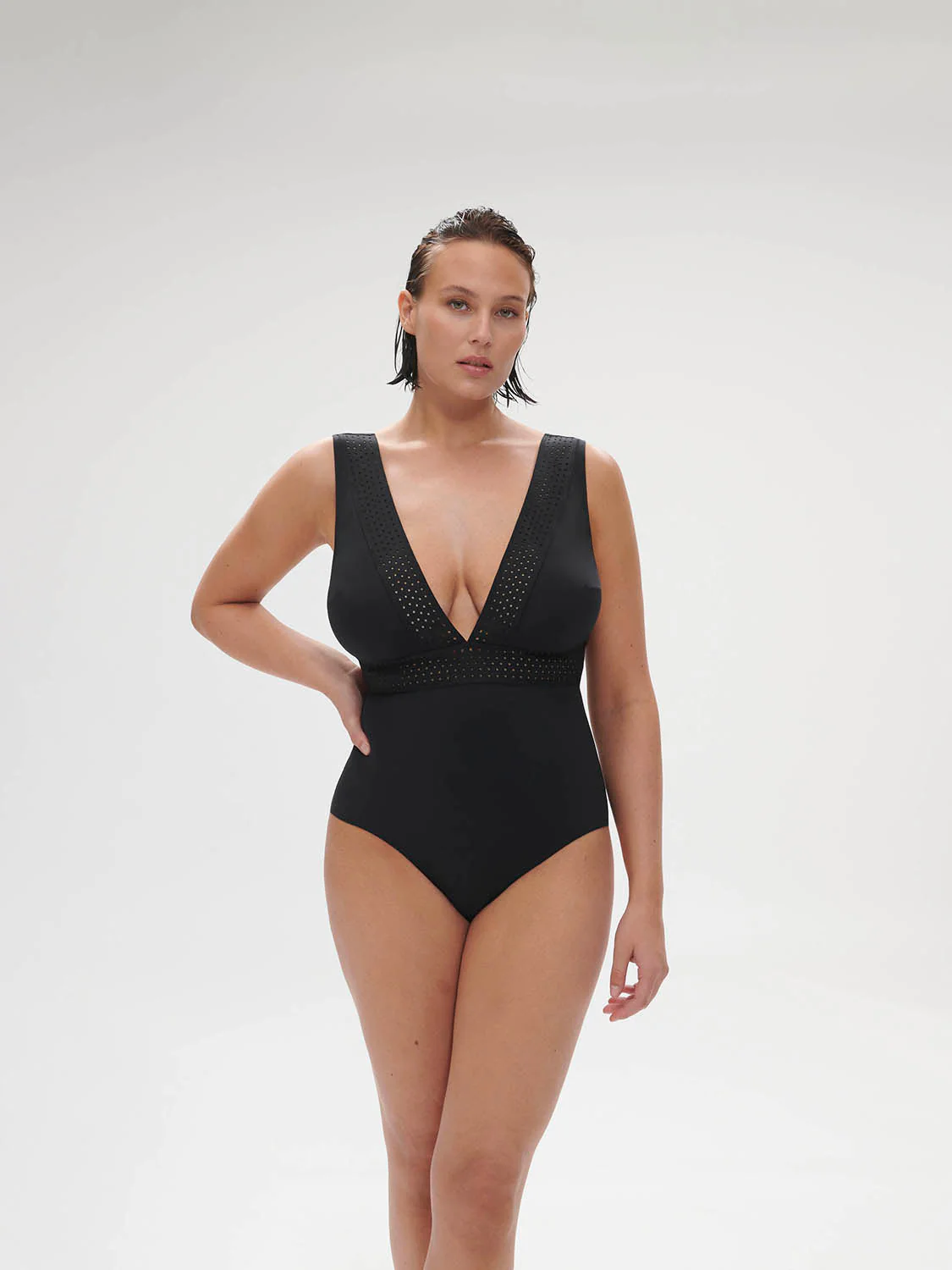 Wireless One-Piece - Black - Image 10
