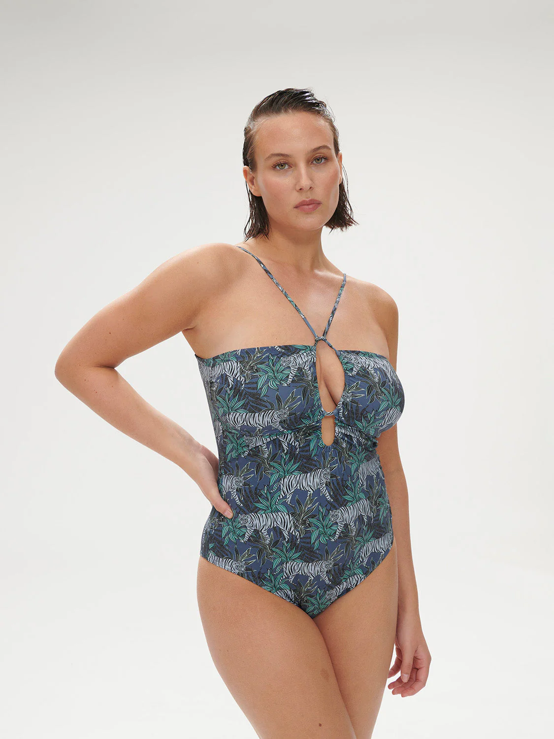 Wireless One-Piece - Jungle Night Print - Image 9